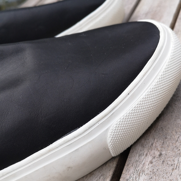 3 for $30 Gap slip-ons - Picture 5 of 8